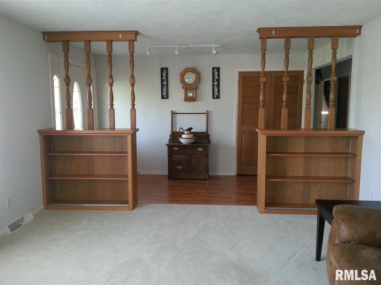 19300 West Farmington Road Trivoli, IL 61569 - Photo 3 of 36