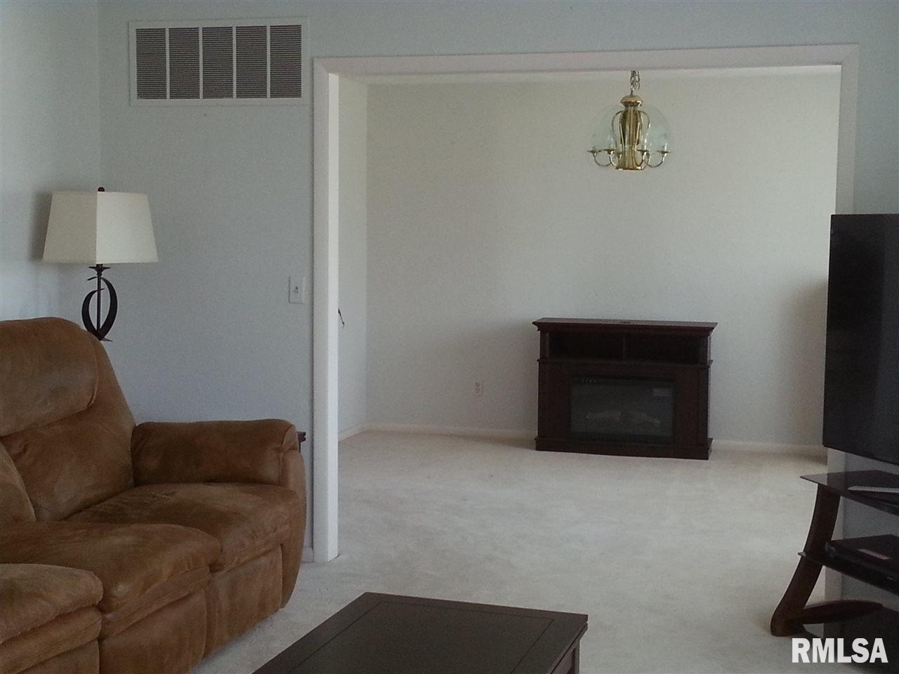 19300 West Farmington Road Trivoli, IL 61569 - Photo 6 of 36