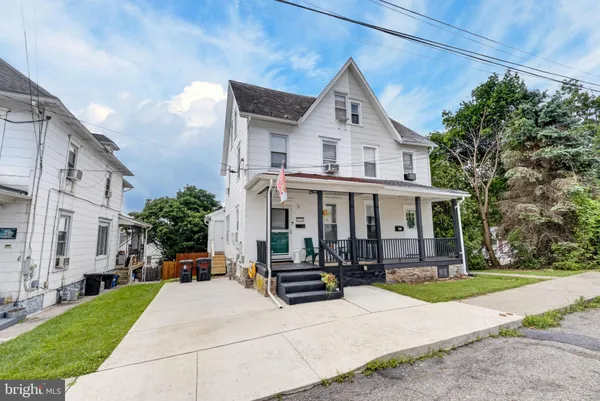 $250,000 | 414 West Mountain Avenue, Pen Argyl, PA 18072