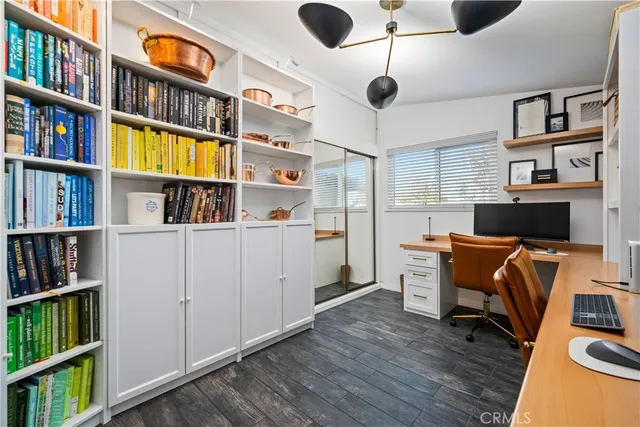 $1,599,000 | 2229 Anaheim Avenue, Costa Mesa, CA 92627