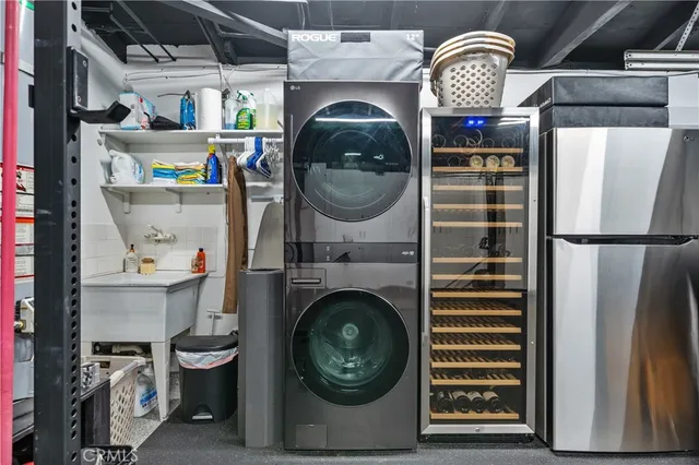 $1,599,000 | 2229 Anaheim Avenue, Costa Mesa, CA 92627