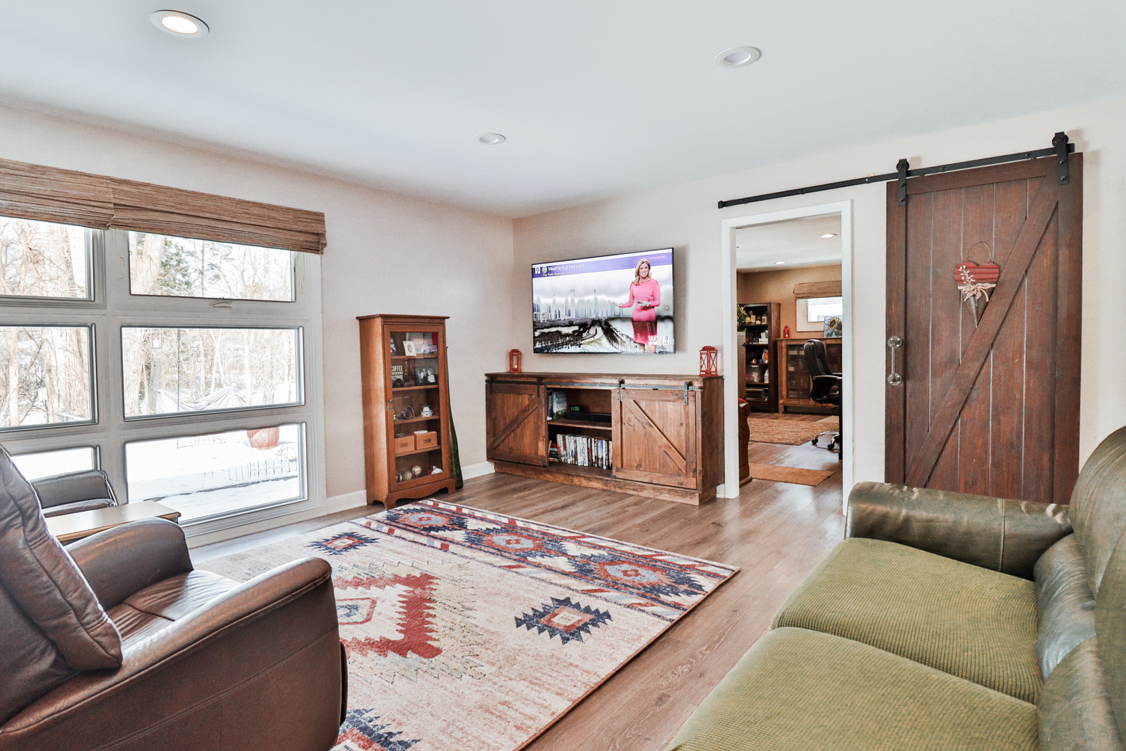 1920 North Washington Street Wheaton, IL 60187 - Photo 32 of 76 a living room with furniture and a fireplace