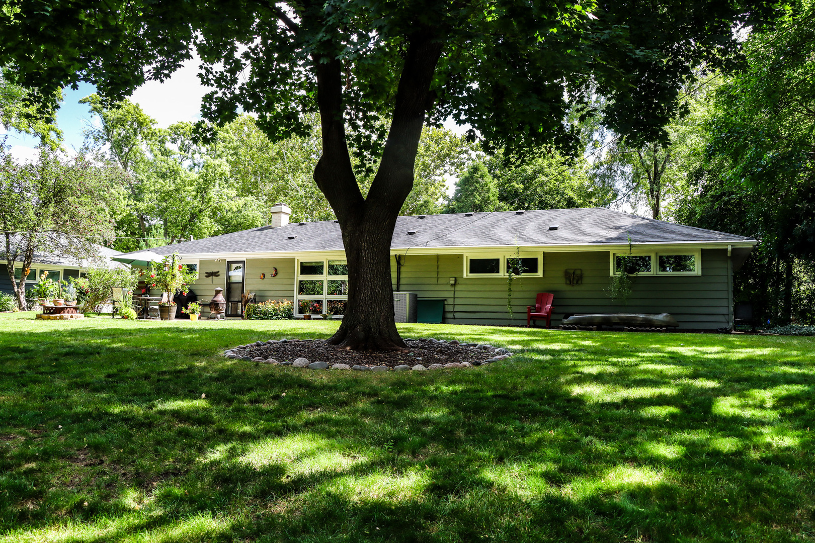 1920 North Washington Street Wheaton, IL 60187 - Photo 55 of 76 a front view of a house with a garden