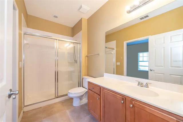 $2,125 | 2514 Grand Central Parkway, Unit 3, Orlando, FL 32839