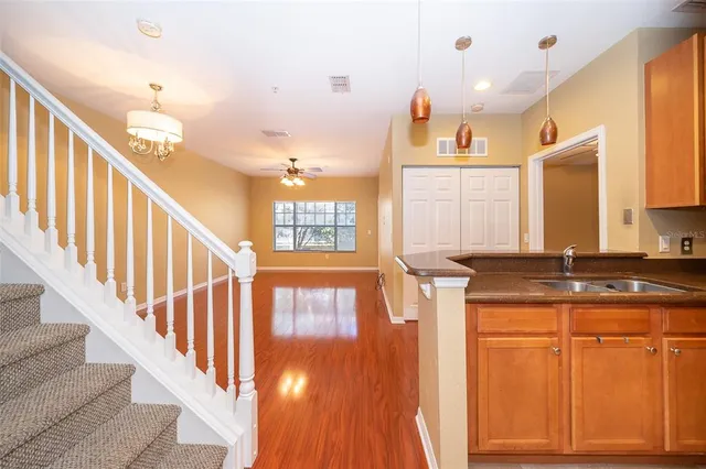 $2,125 | 2514 Grand Central Parkway, Unit 3, Orlando, FL 32839