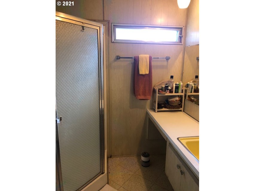 205 South 54th Street, Unit 21 Springfield, OR 97478 - Photo 14 of 23 Gallery Image 14