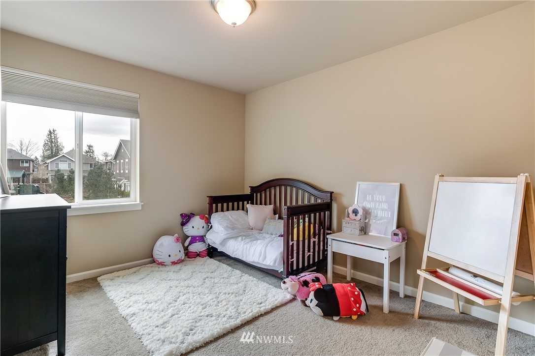 802 Mount Baker Place Northeast Renton, WA 98059 - Photo 12 of 25 Gallery Image 12