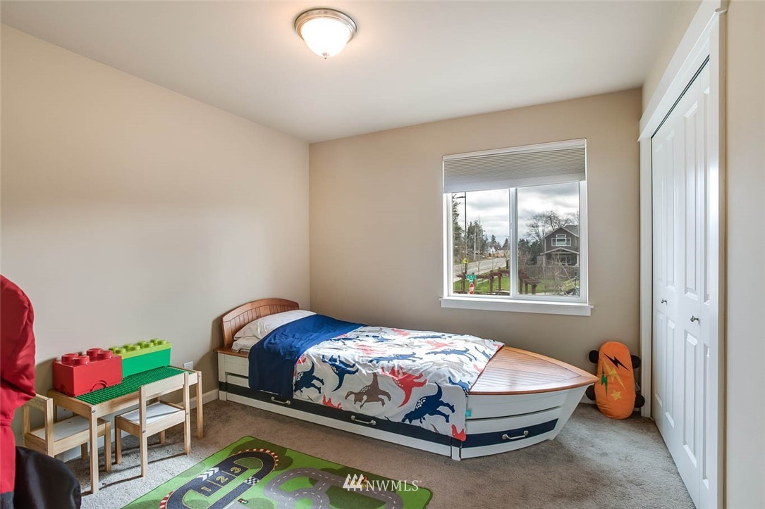 802 Mount Baker Place Northeast Renton, WA 98059 - Photo 15 of 25 Gallery Image 15