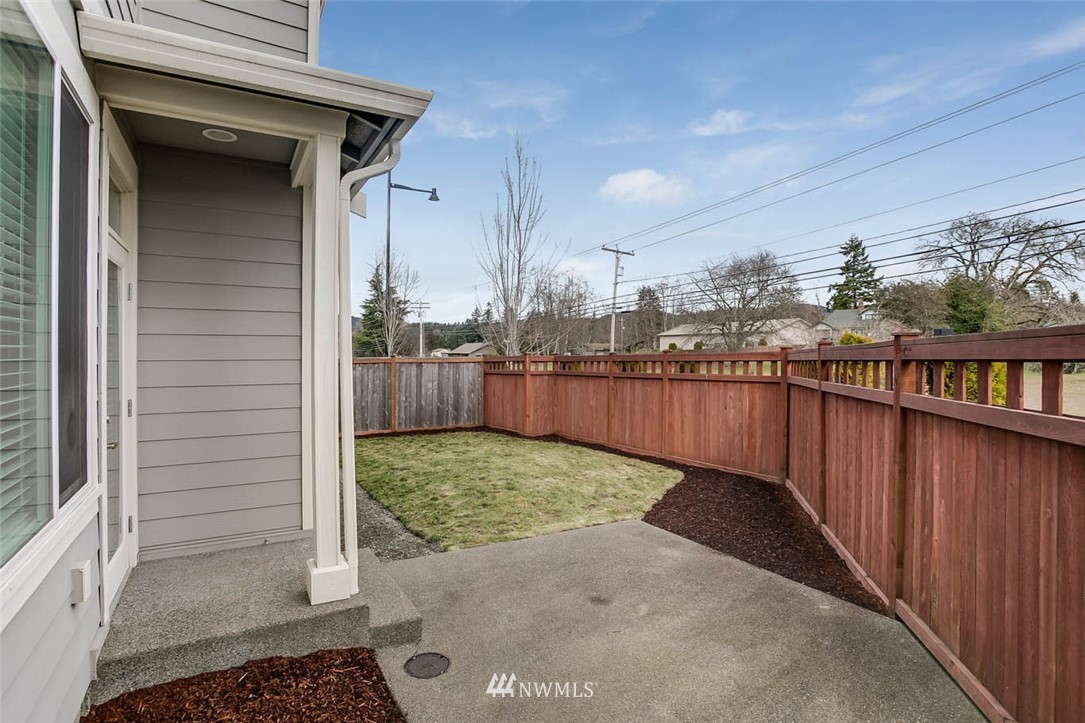 802 Mount Baker Place Northeast Renton, WA 98059 - Photo 20 of 25 Gallery Image 20