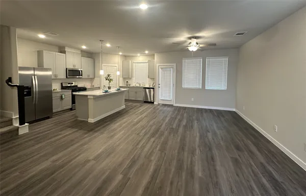 $2,800 | 3110 Valley Peak Drive, Houston, TX 77063