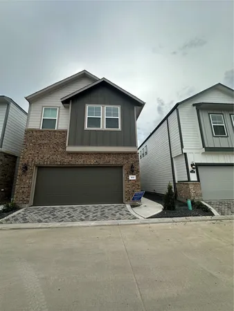 $2,800 | 3110 Valley Peak Drive, Houston, TX 77063