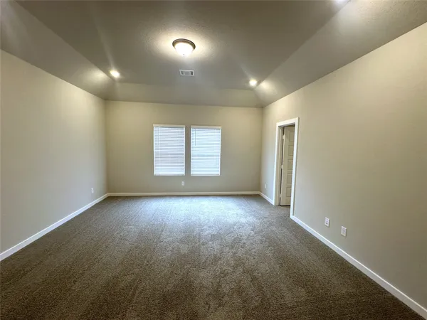 $2,800 | 3110 Valley Peak Drive, Houston, TX 77063