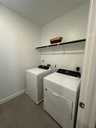 $2,800 | 3110 Valley Peak Drive, Houston, TX 77063