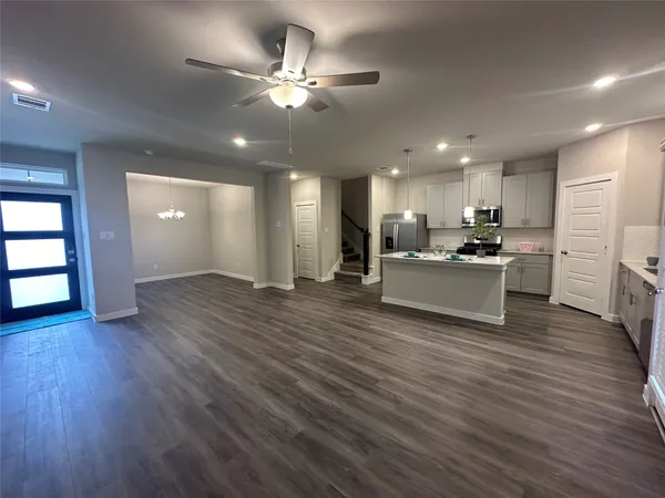 $2,800 | 3110 Valley Peak Drive, Houston, TX 77063