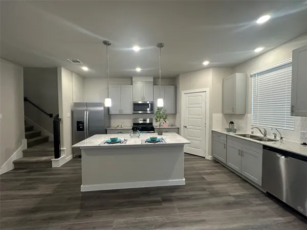 $2,800 | 3110 Valley Peak Drive, Houston, TX 77063