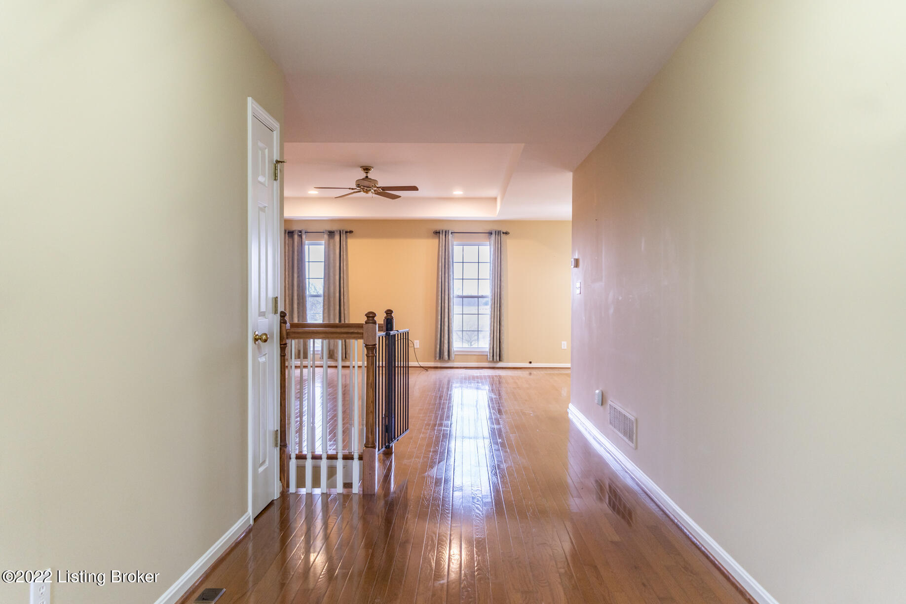 187 Haley Road Shelbyville, KY 40065 - Photo 7 of 24 Wide Foyer