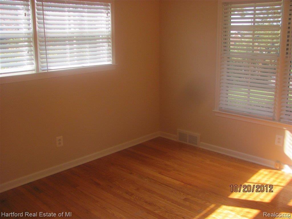4975 Inkster Road Bloomfield Hills, MI 48302 - Photo 7 of 14