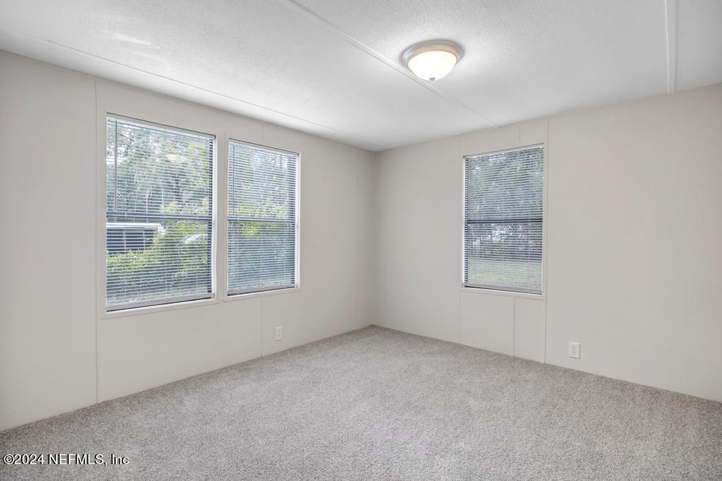 504 Deer Path Road Green Cove Springs, FL 32043 - Photo 25 of 36 Guest bedroom