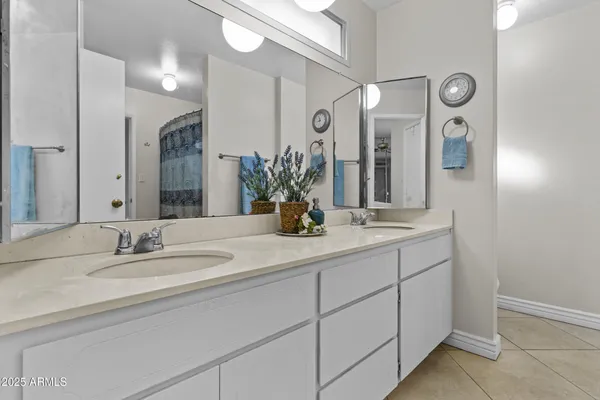 $597,000 | 1019 East Watson Drive, Tempe, AZ 85283