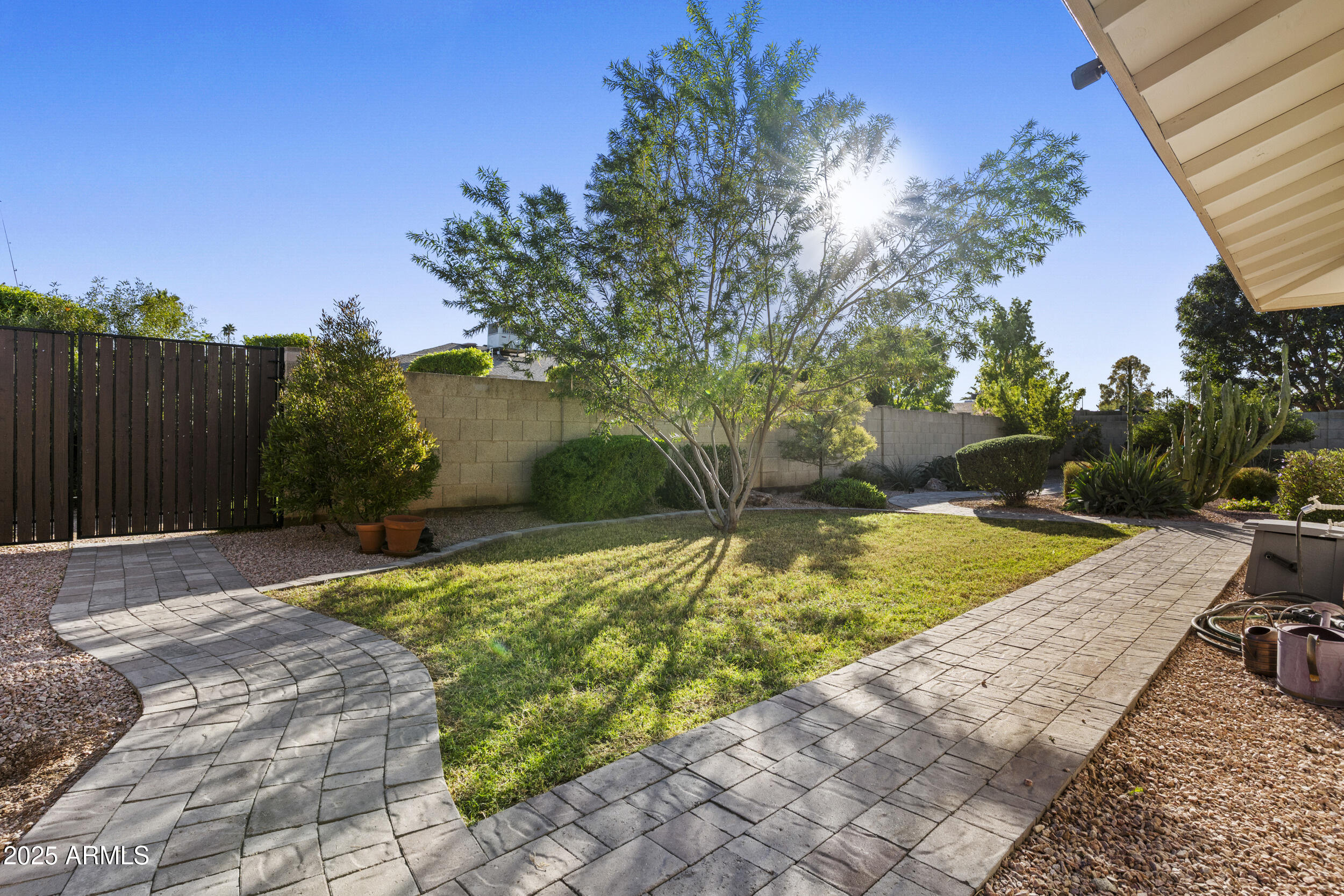 1019 East Watson Drive Tempe, AZ 85283 - Photo 34 of 46 a view of outdoor space and yard