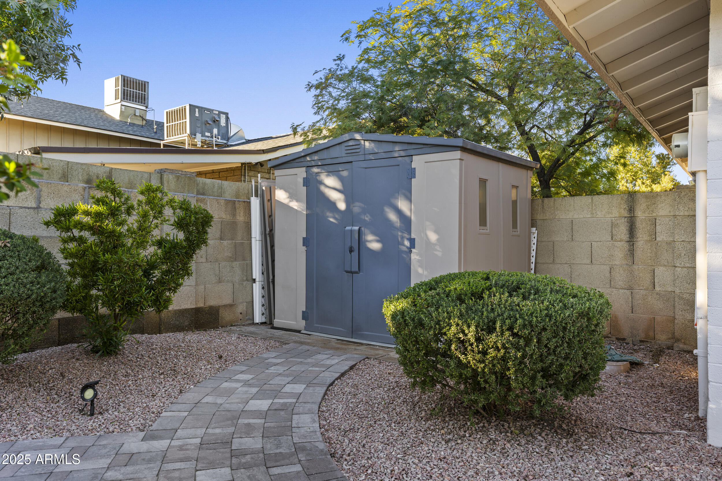 1019 East Watson Drive Tempe, AZ 85283 - Photo 35 of 46 a view of a back yard of the house