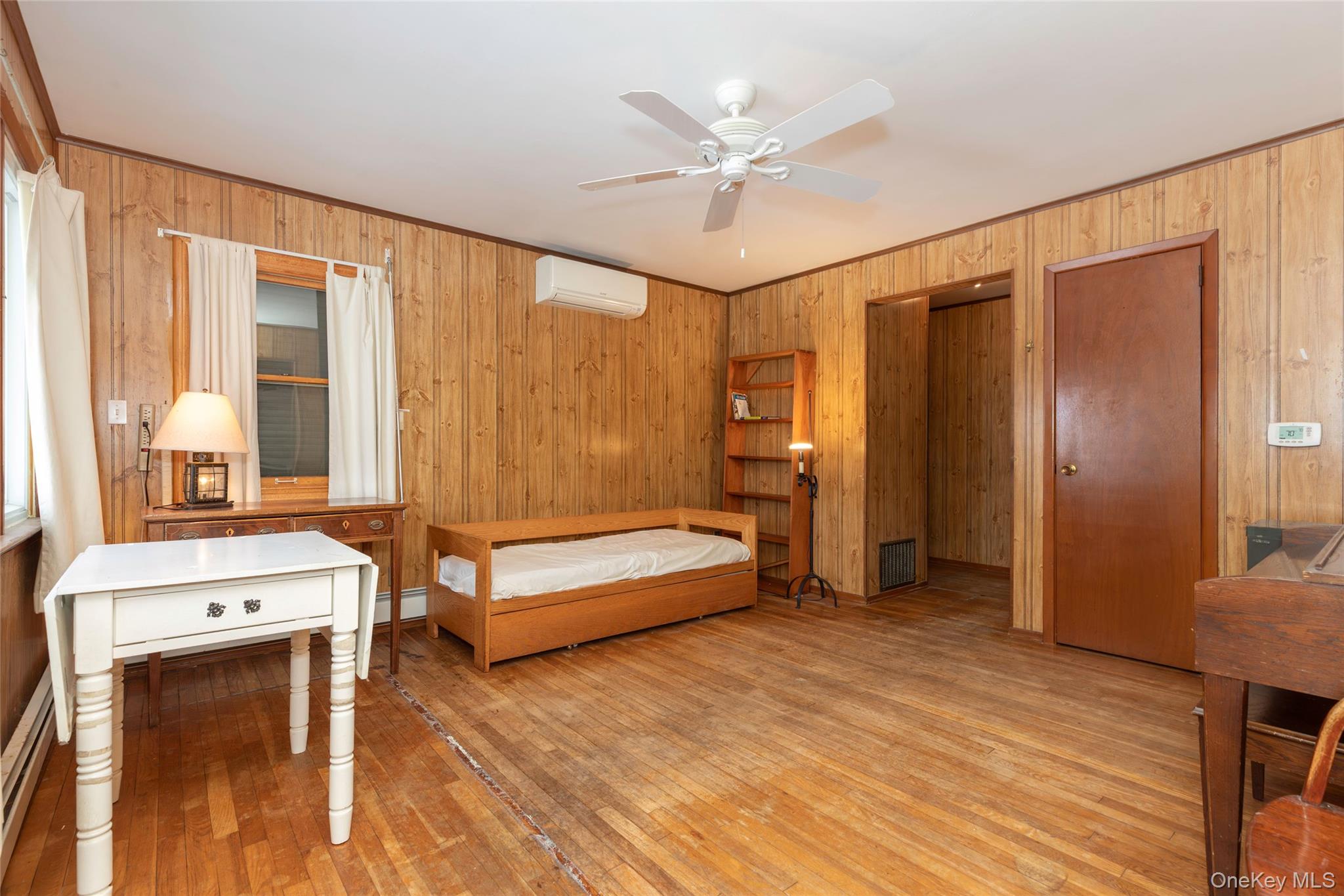 178 Beach Street Bronx, NY 10464 - Photo 5 of 12