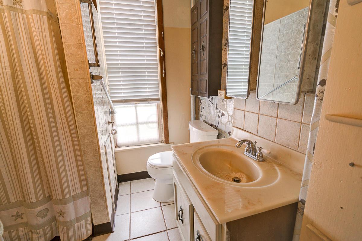 960 North Nelson Road Columbus, OH 43219 - Photo 13 of 29