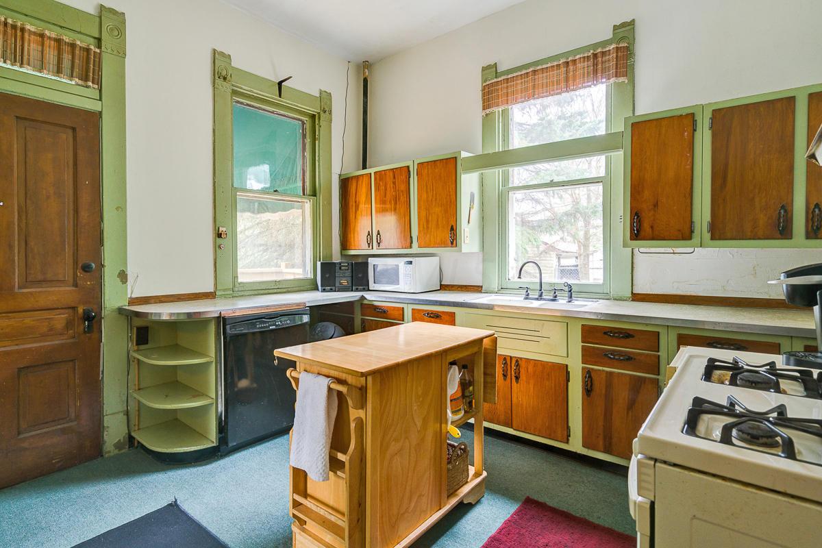 960 North Nelson Road Columbus, OH 43219 - Photo 14 of 29