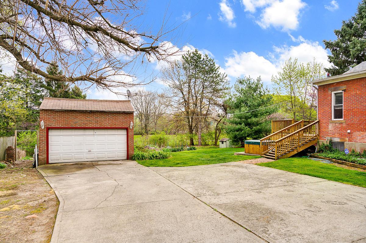 960 North Nelson Road Columbus, OH 43219 - Photo 28 of 29
