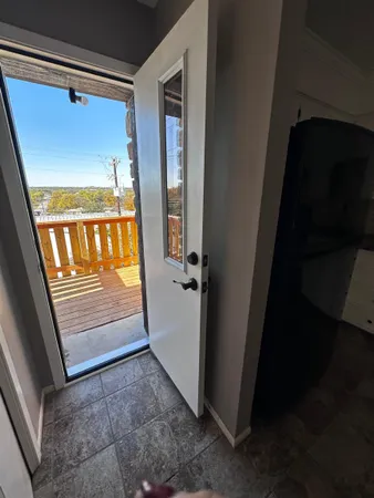 $2,000 | 300 B Main Street, Marble Falls, TX 78654