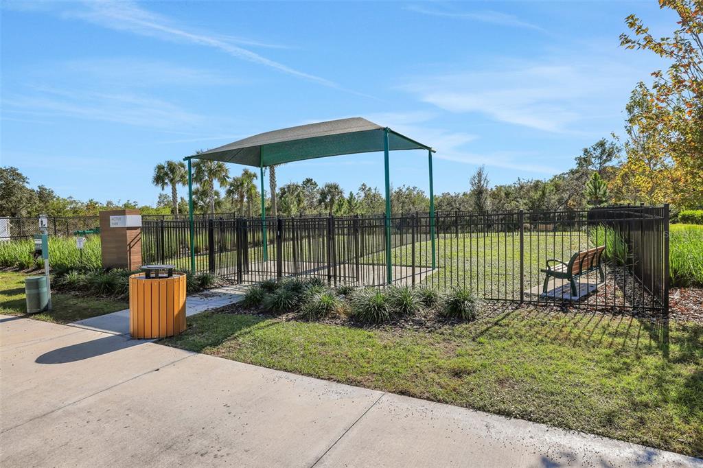 13013 Serene Glade Road Winter Garden, FL 34787 - Photo 56 of 57 a garden view with a seating space