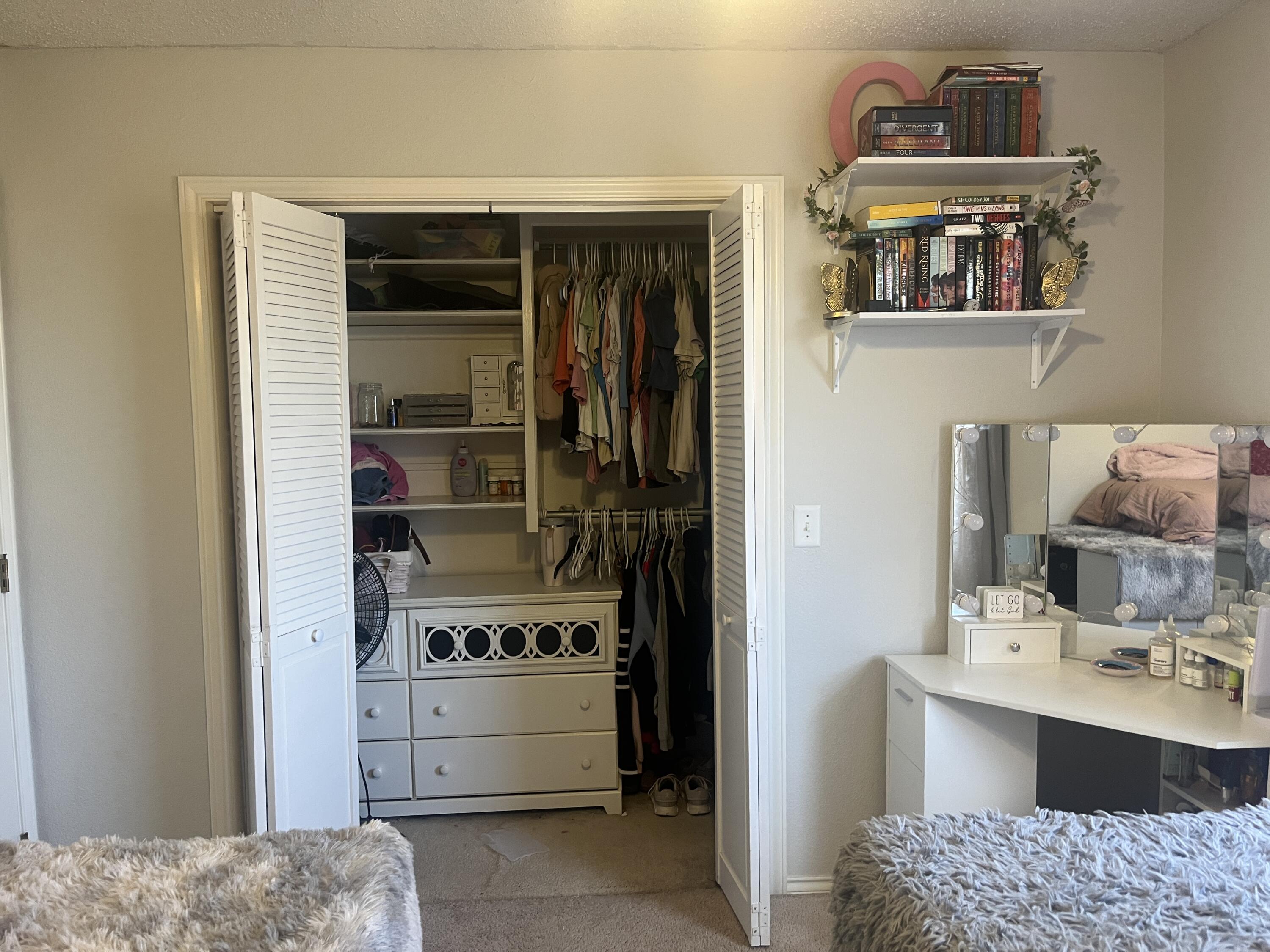 2222 South 2nd Place Lamesa, TX 79331 - Photo 30 of 44 a view of bedroom and bathroom