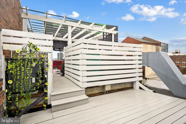 $699,900 | 313-315 North 3rd Street, Unit 5B, Philadelphia, PA 19106