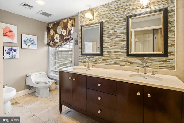 $699,900 | 313-315 North 3rd Street, Unit 5B, Philadelphia, PA 19106