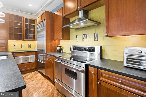 $699,900 | 313-315 North 3rd Street, Unit 5B, Philadelphia, PA 19106