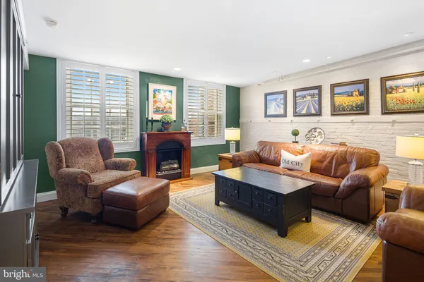 $699,900 | 313-315 North 3rd Street, Unit 5B, Philadelphia, PA 19106