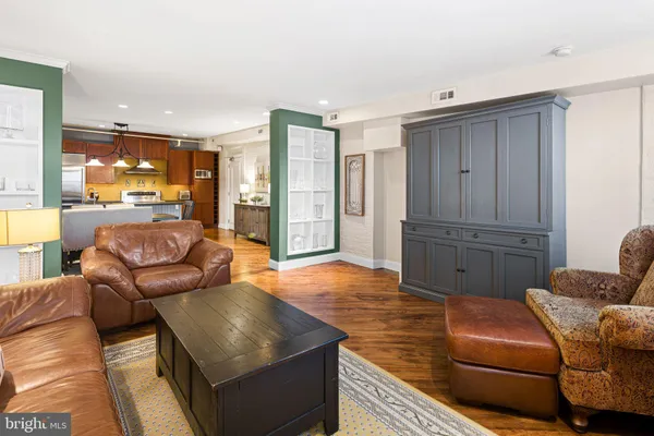 $699,900 | 313-315 North 3rd Street, Unit 5B, Philadelphia, PA 19106