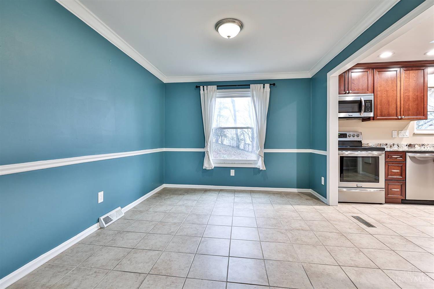 1541 Oldbridge Road Cincinnati, OH 45230 - Photo 9 of 39 Gallery Image 9