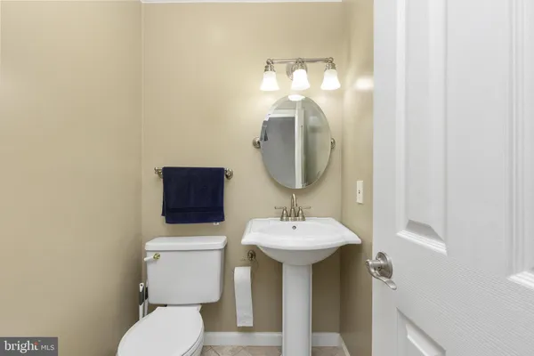 $975,000 | 10802 Oldfield Drive, Reston, VA 20191
