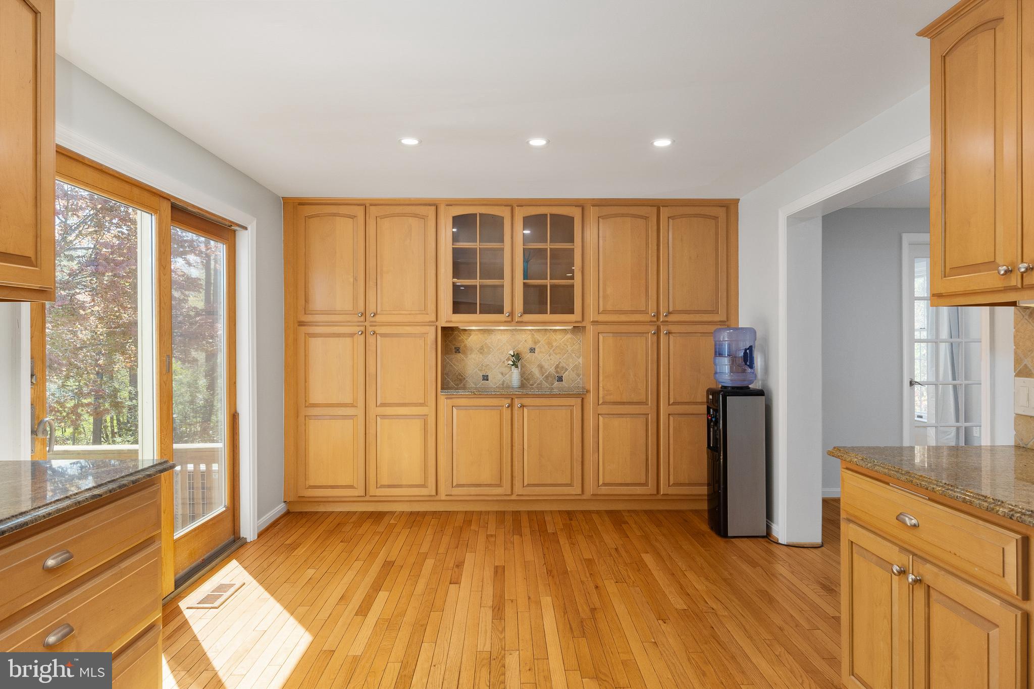 10802 Oldfield Drive Reston, VA 20191 - Photo 17 of 61