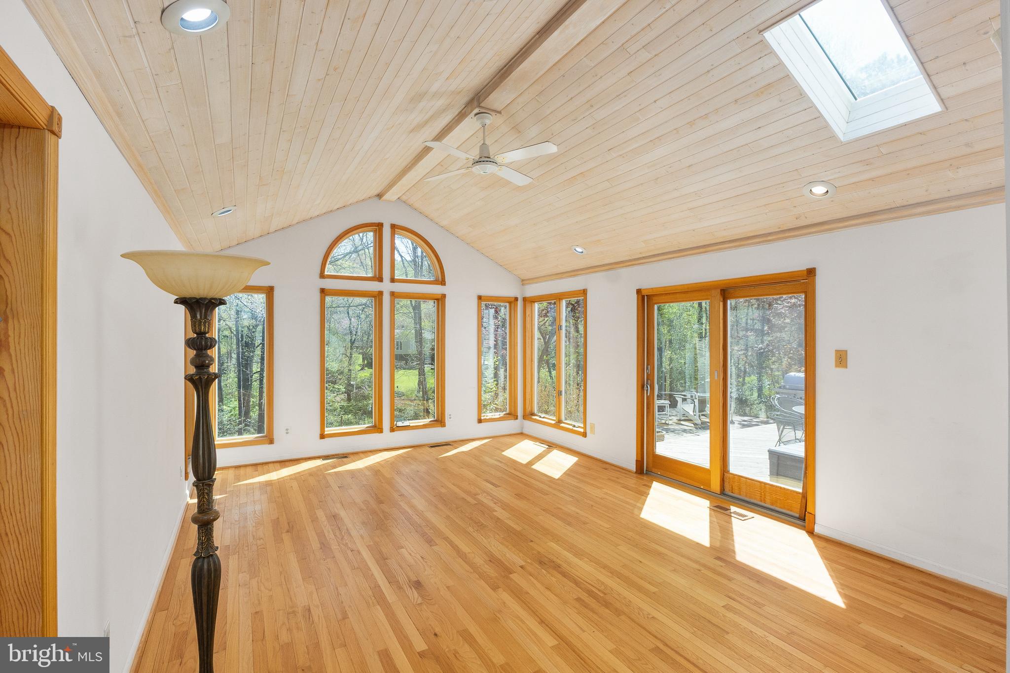 10802 Oldfield Drive Reston, VA 20191 - Photo 20 of 61 Sun Room