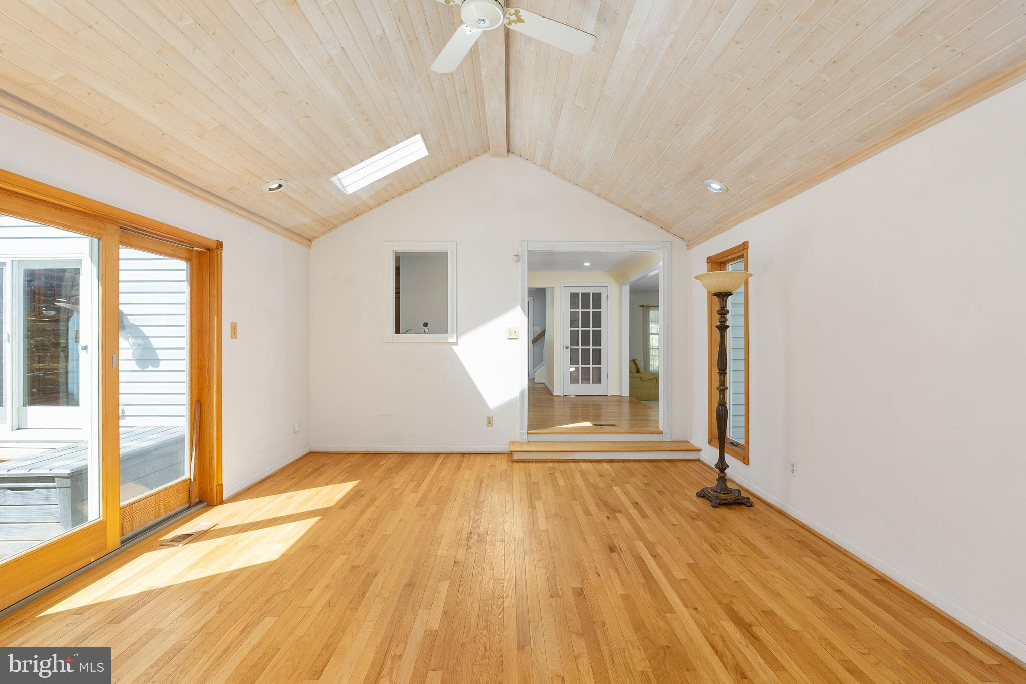 10802 Oldfield Drive Reston, VA 20191 - Photo 22 of 61