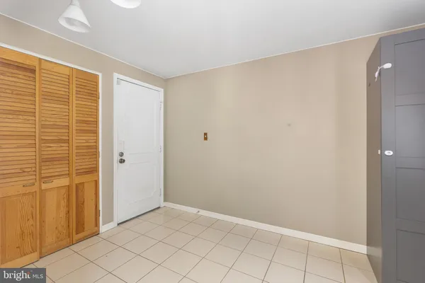 $975,000 | 10802 Oldfield Drive, Reston, VA 20191