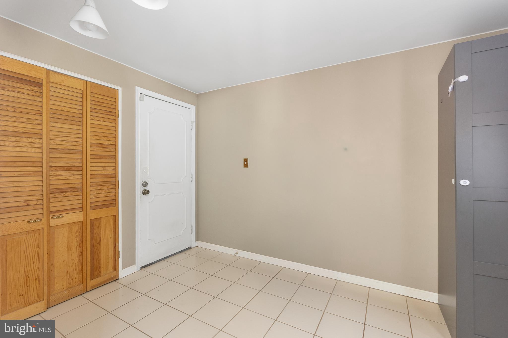 10802 Oldfield Drive Reston, VA 20191 - Photo 27 of 61 Mud Room