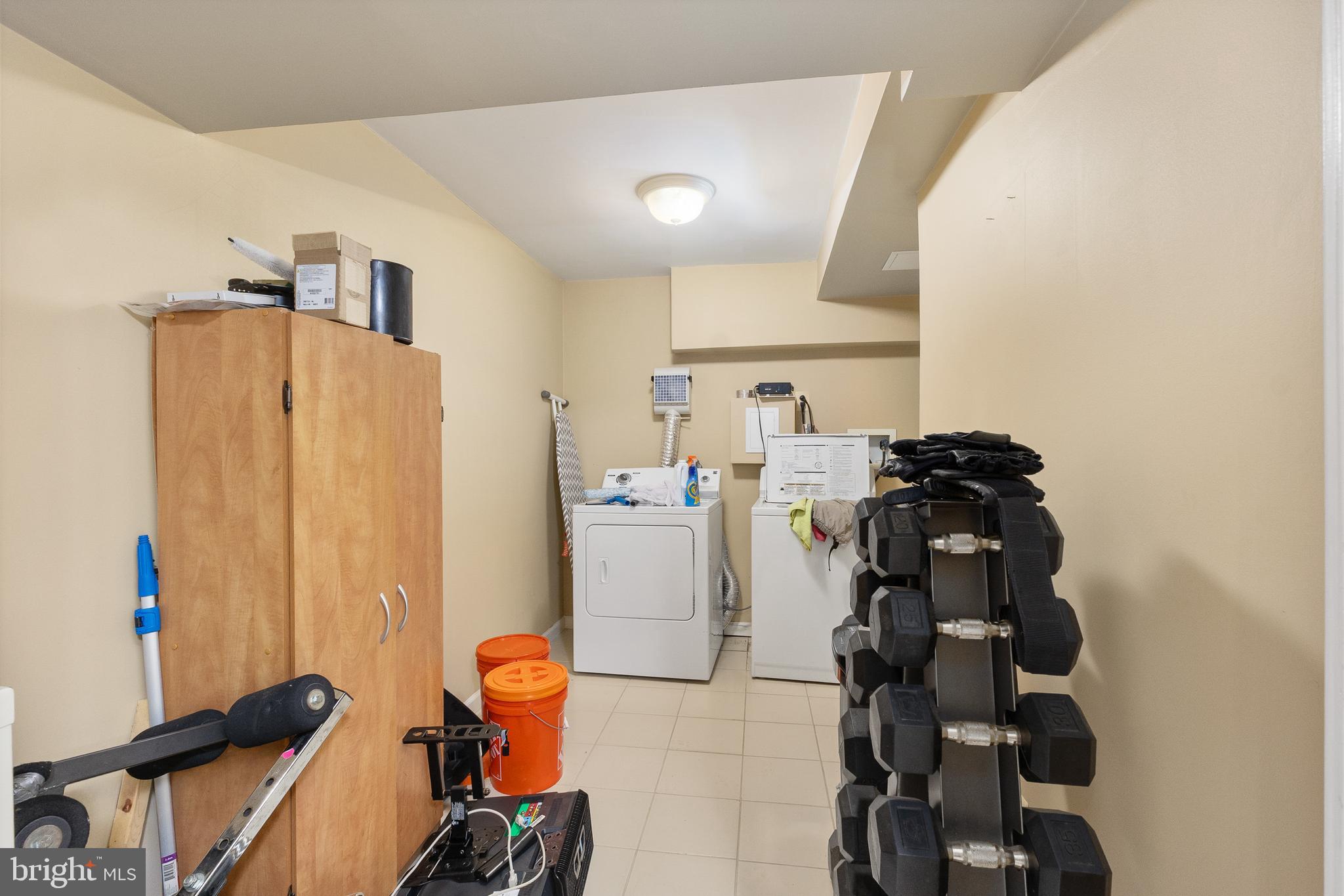 10802 Oldfield Drive Reston, VA 20191 - Photo 34 of 61 Laundry/Workshop