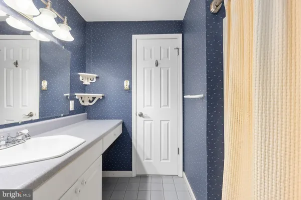 $975,000 | 10802 Oldfield Drive, Reston, VA 20191