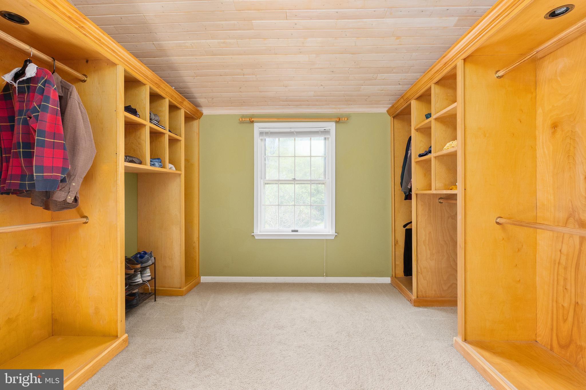10802 Oldfield Drive Reston, VA 20191 - Photo 47 of 61 Enormous Walk-In Closet/Dressing Room