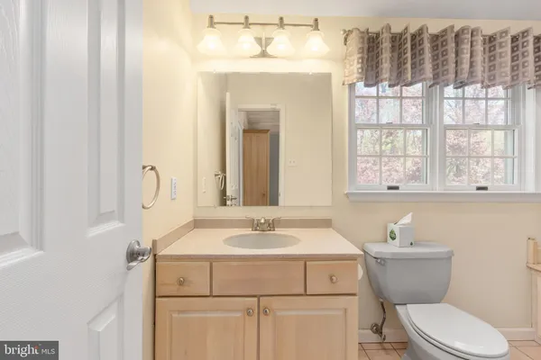 $975,000 | 10802 Oldfield Drive, Reston, VA 20191