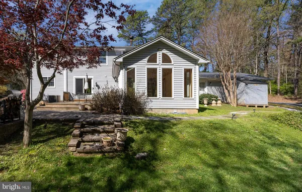 $975,000 | 10802 Oldfield Drive, Reston, VA 20191