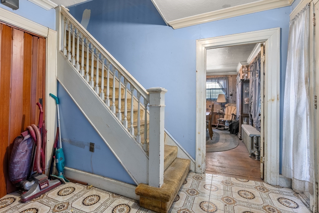 224 Riverdale Street West Springfield, MA 01089 - Photo 20 of 27